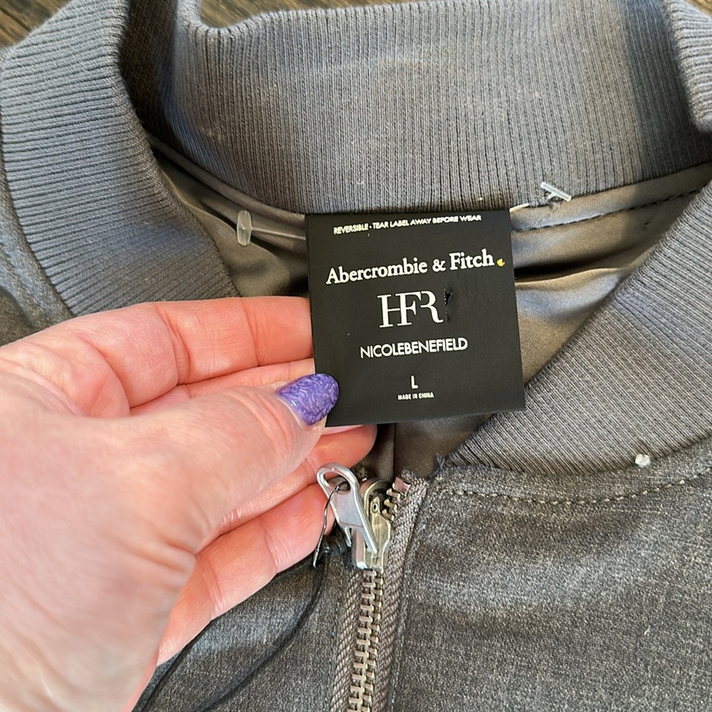 Abercrombie NWT HFR x Nicole Benefield Cropped Reversible Bomber Jacket L NEW - Picture 8 of 10